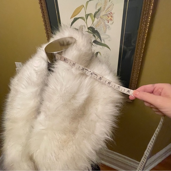 Faux fur stole - Picture 5 of 7